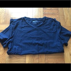 Kenneth Cole Reaction VNeck Men’s Shirt